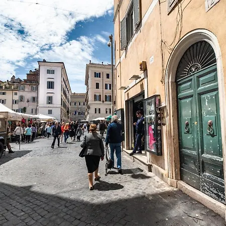 Via Dei Baullari Apartment